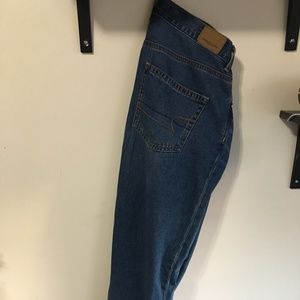 American Eagle Classic Mom Jeans